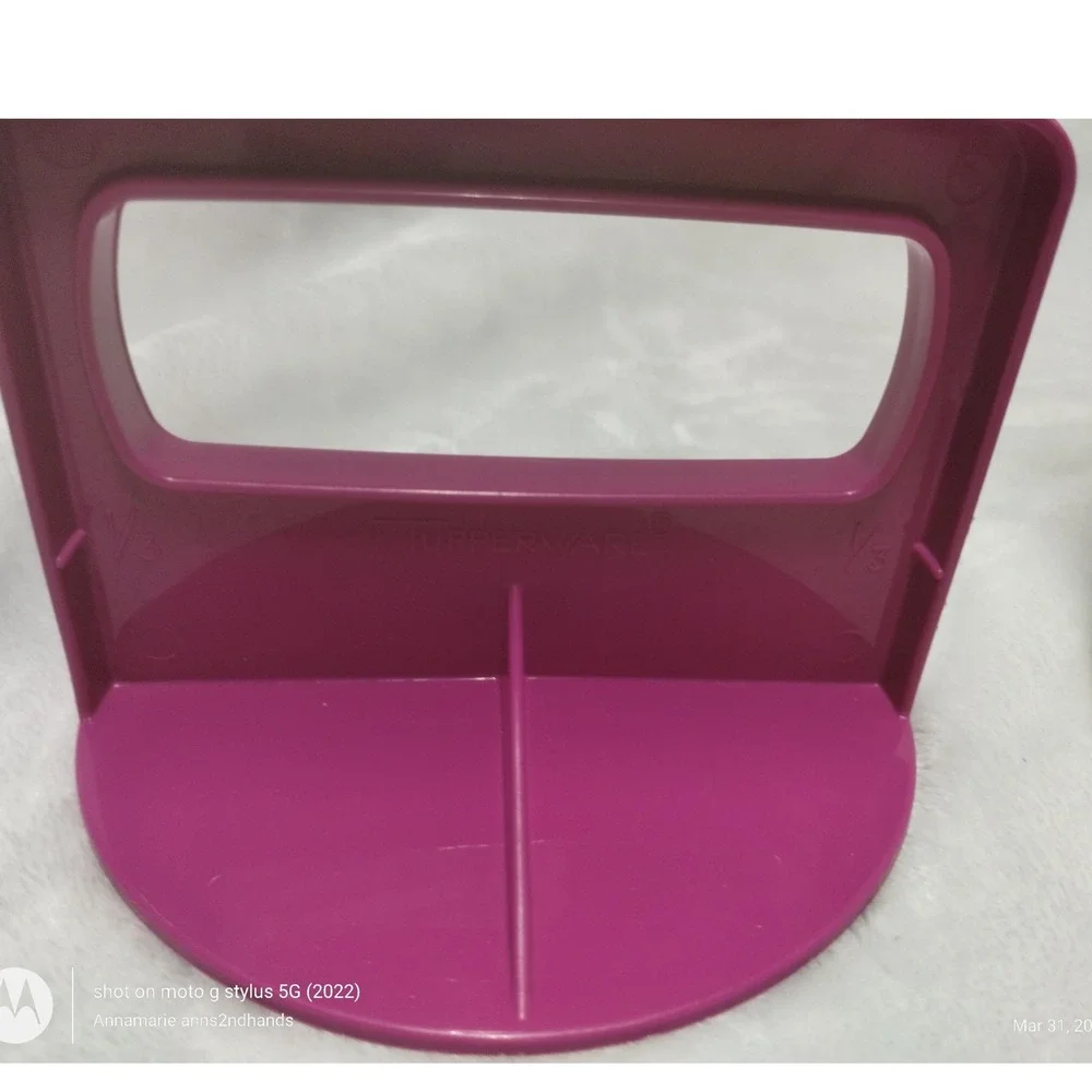 Tupperware‎ Hamburger Press and Keepers Set Magenta White Patty Maker 6pc